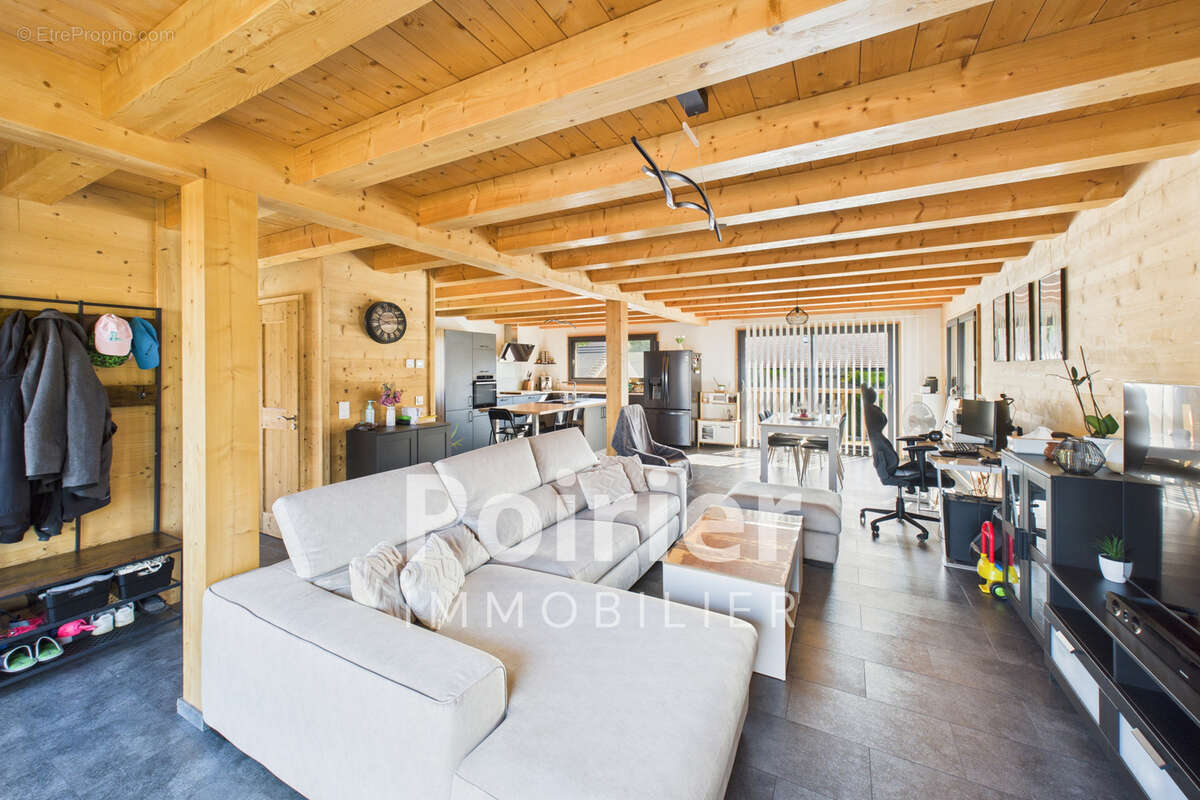 Maison à THOLLON-LES-MEMISES