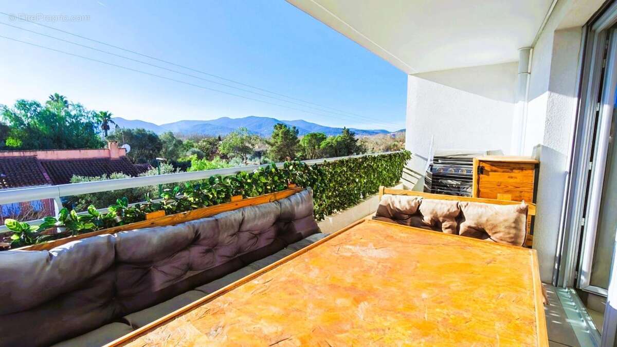 Appartement à FREJUS