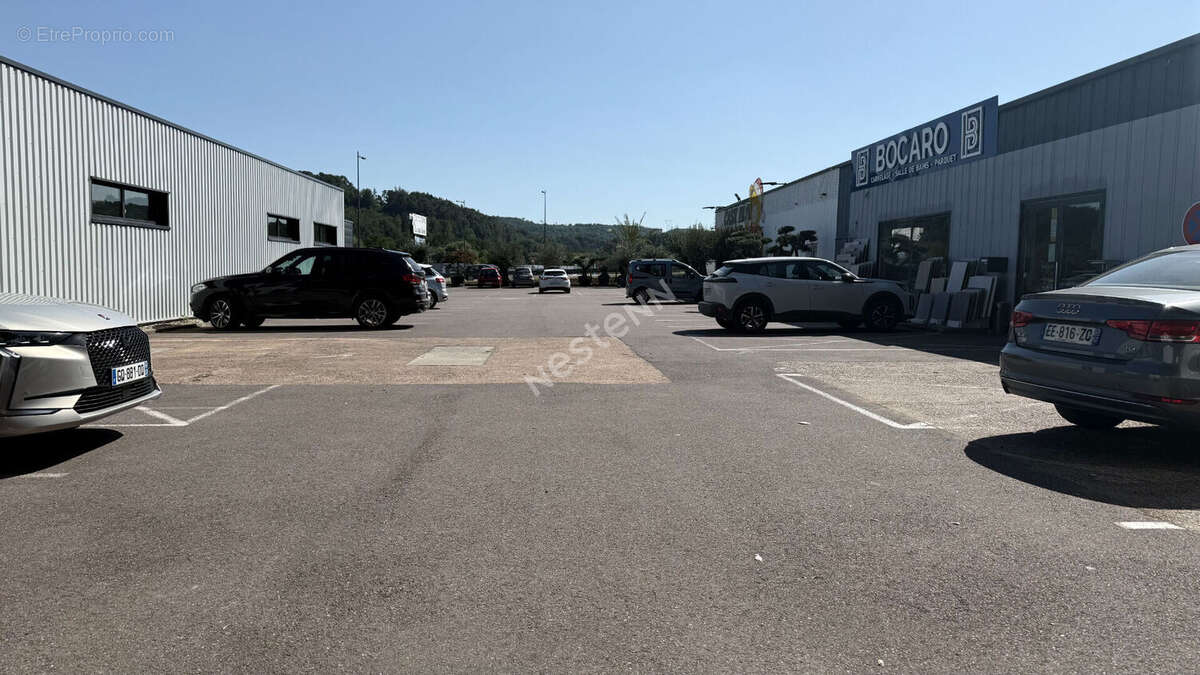 Local commercial Longeville Les Saint Avold 431 m2 - photo 5