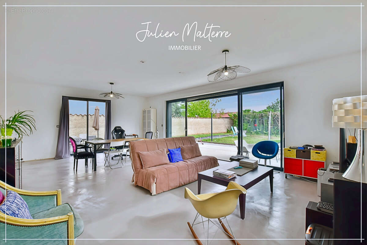 St-Just-St-Rambert, maison d'architecte 147 m², 4 chambres, garage double sur terrain de 985 m² - photo 6