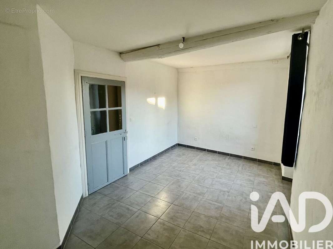 Photo 6 - Appartement à CLARENSAC