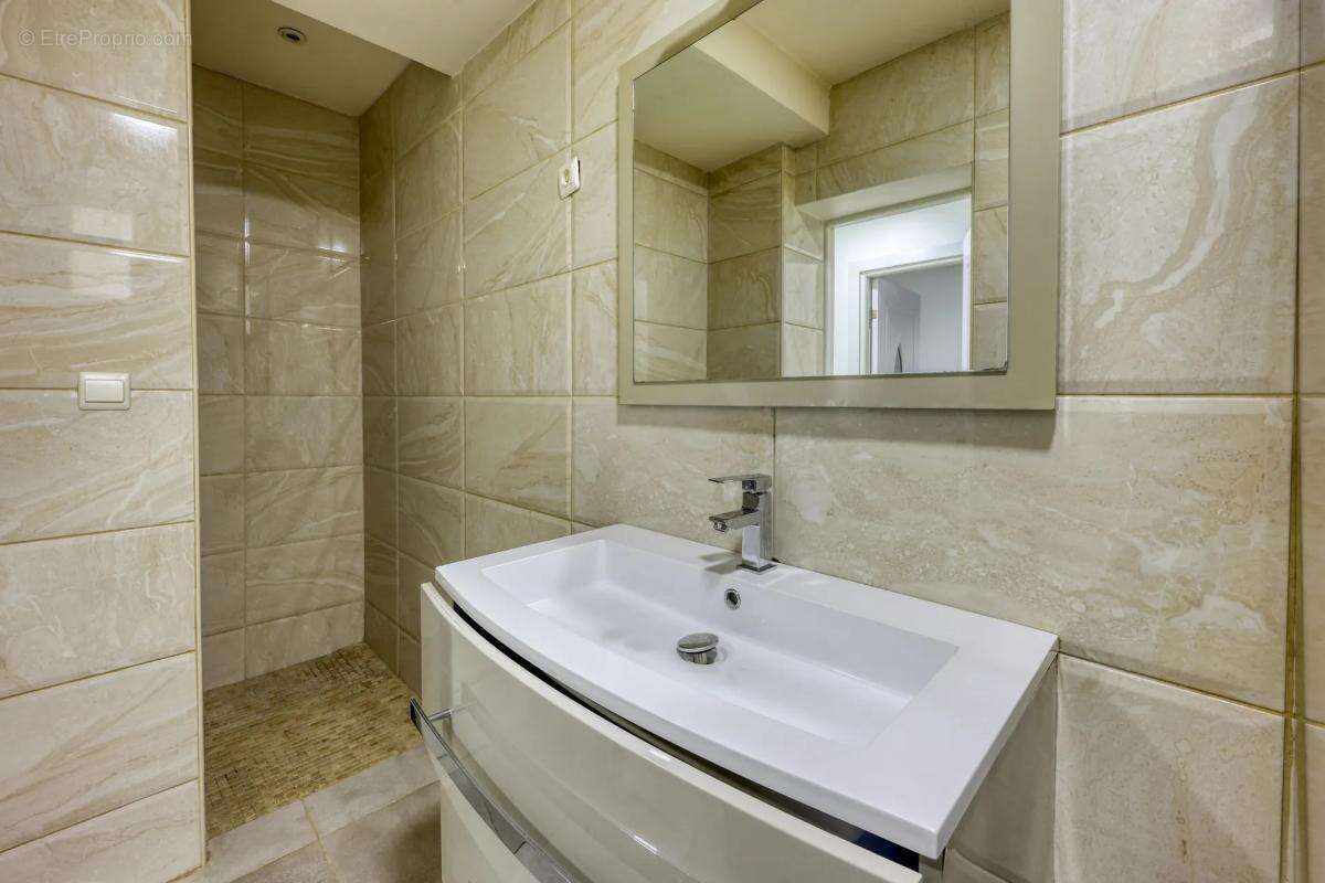 Appartement à MARSEILLE-13E