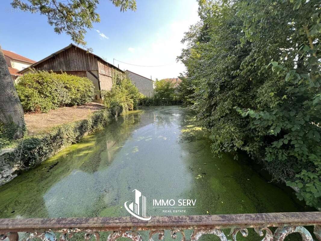 Maison à CHAMPEY-SUR-MOSELLE