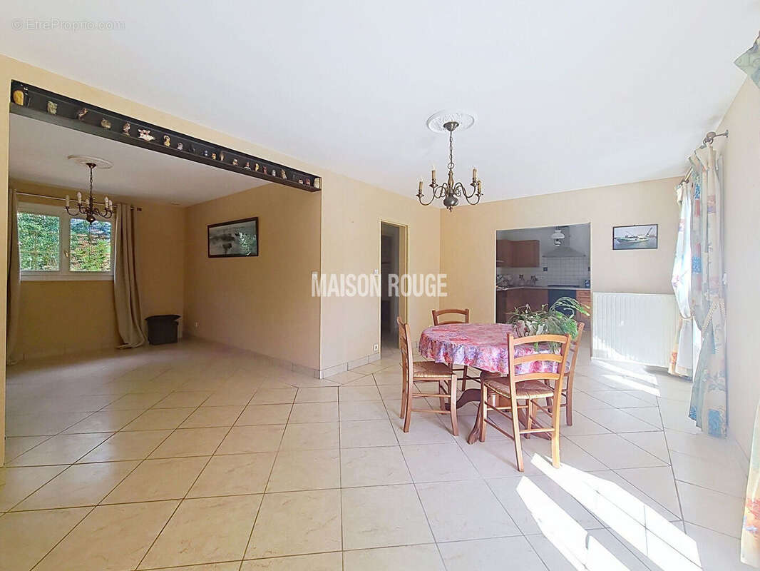 Maison à LARMOR-BADEN