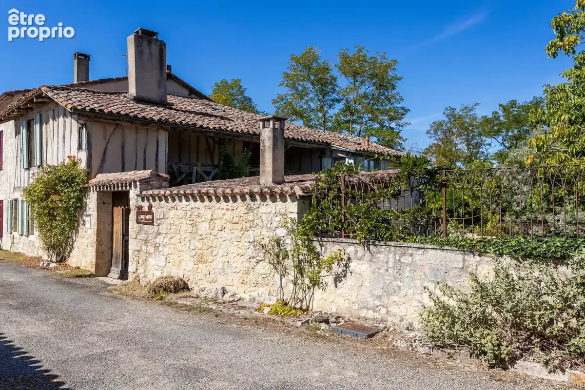 Maison de village avec piscine et jardin - photo 14
