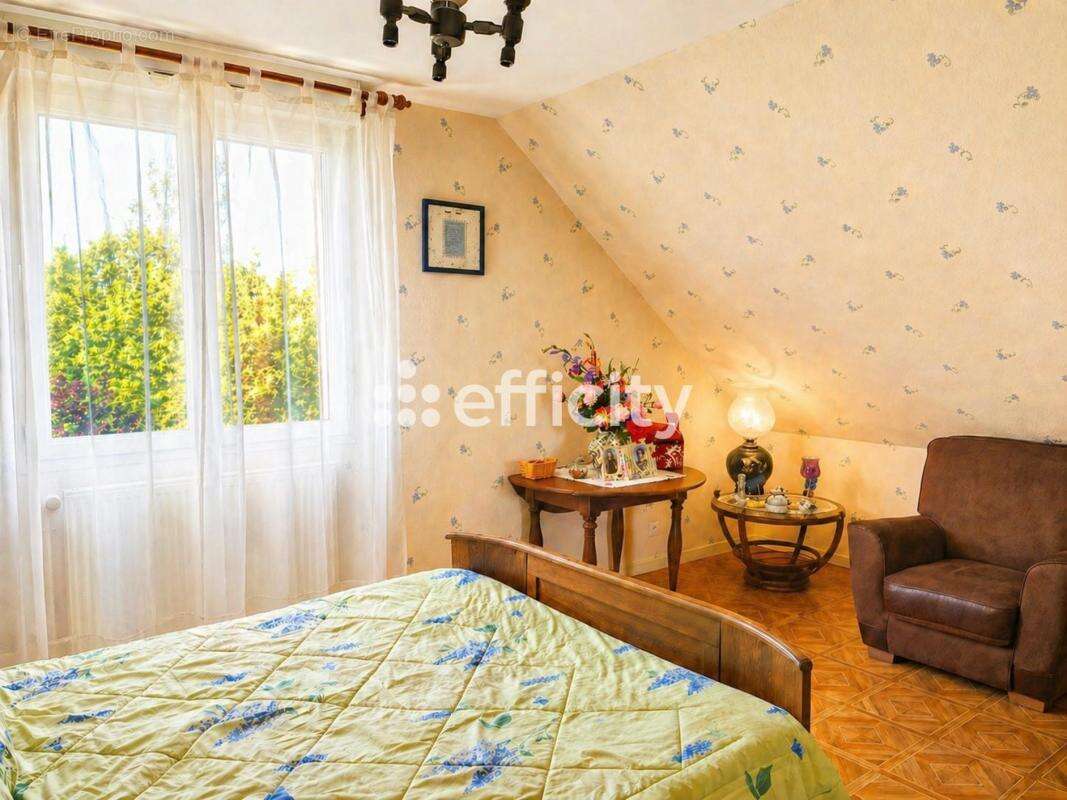 Maison 123 m² à Saint-Germain-Du-Corbeis  - photo 9