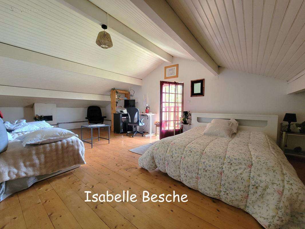 Très rare, maison familiale 3/4 chambres avec dépendance sur grande parcelle - proximité immédiate Bordeaux Bastide - photo 6