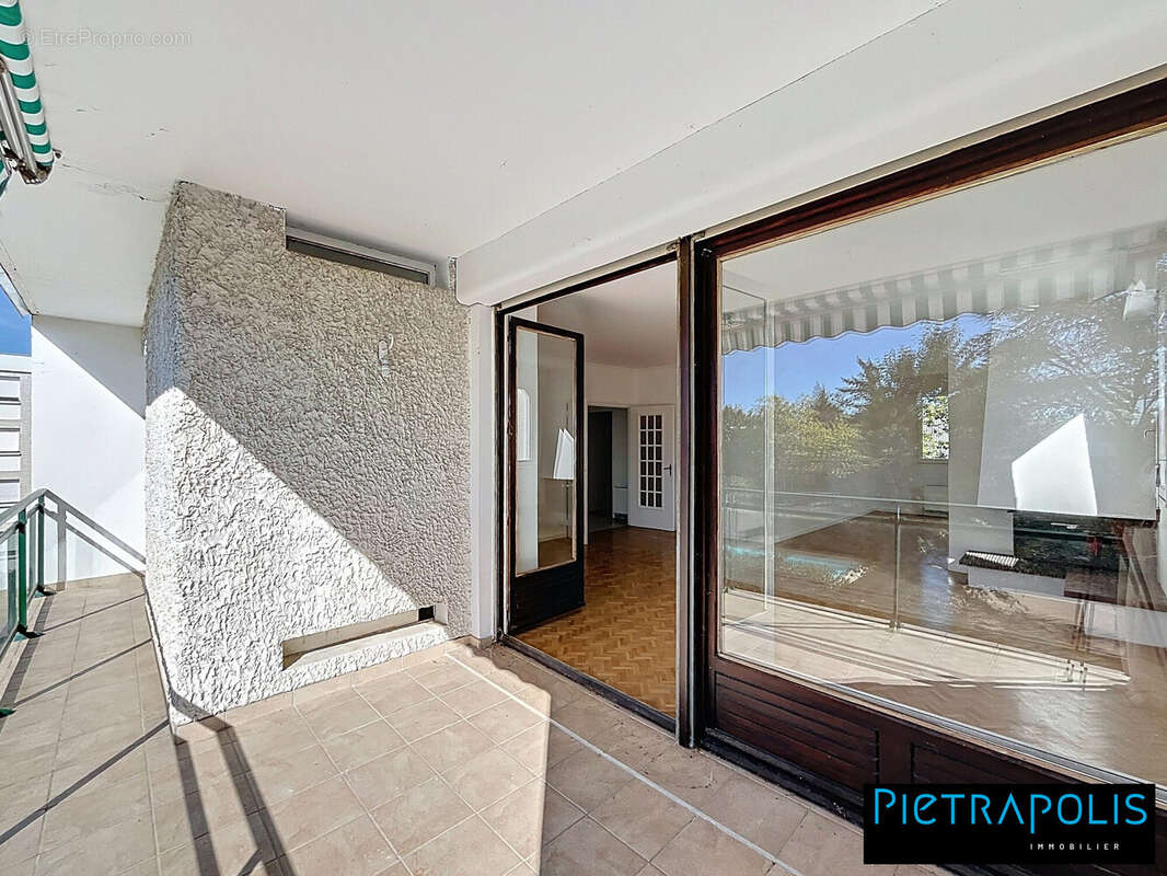 Appartement à TASSIN-LA-DEMI-LUNE