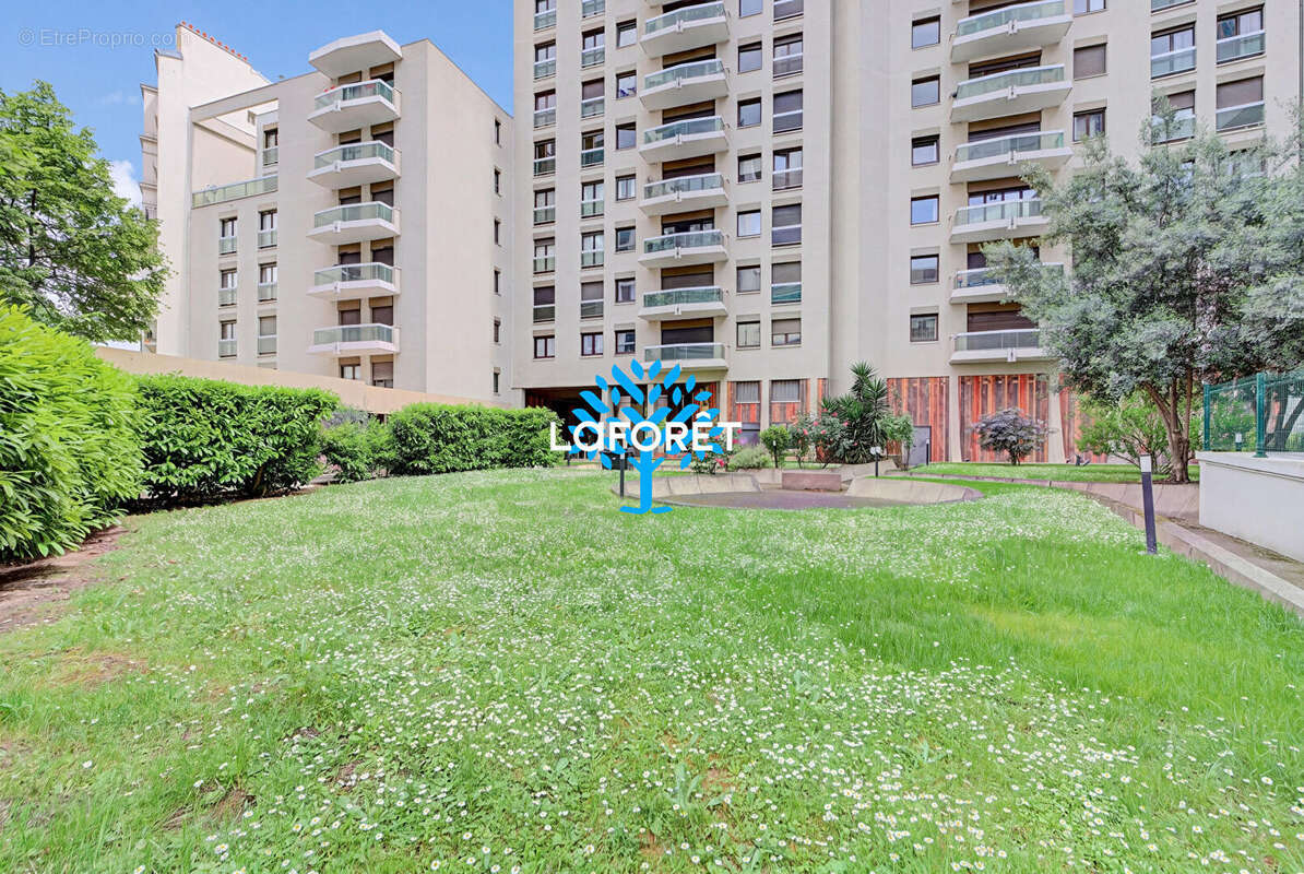 Appartement à PUTEAUX
