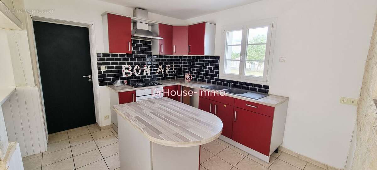 Maison 93 m² à Mouzeuil-Saint-Martin  - photo 13