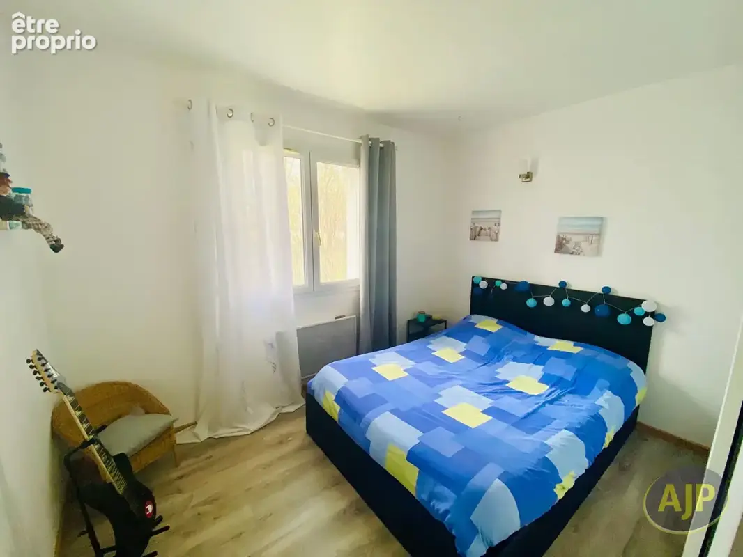 Maison T5 de 2001 sur 1300m2 de terrain clos ! - photo 14