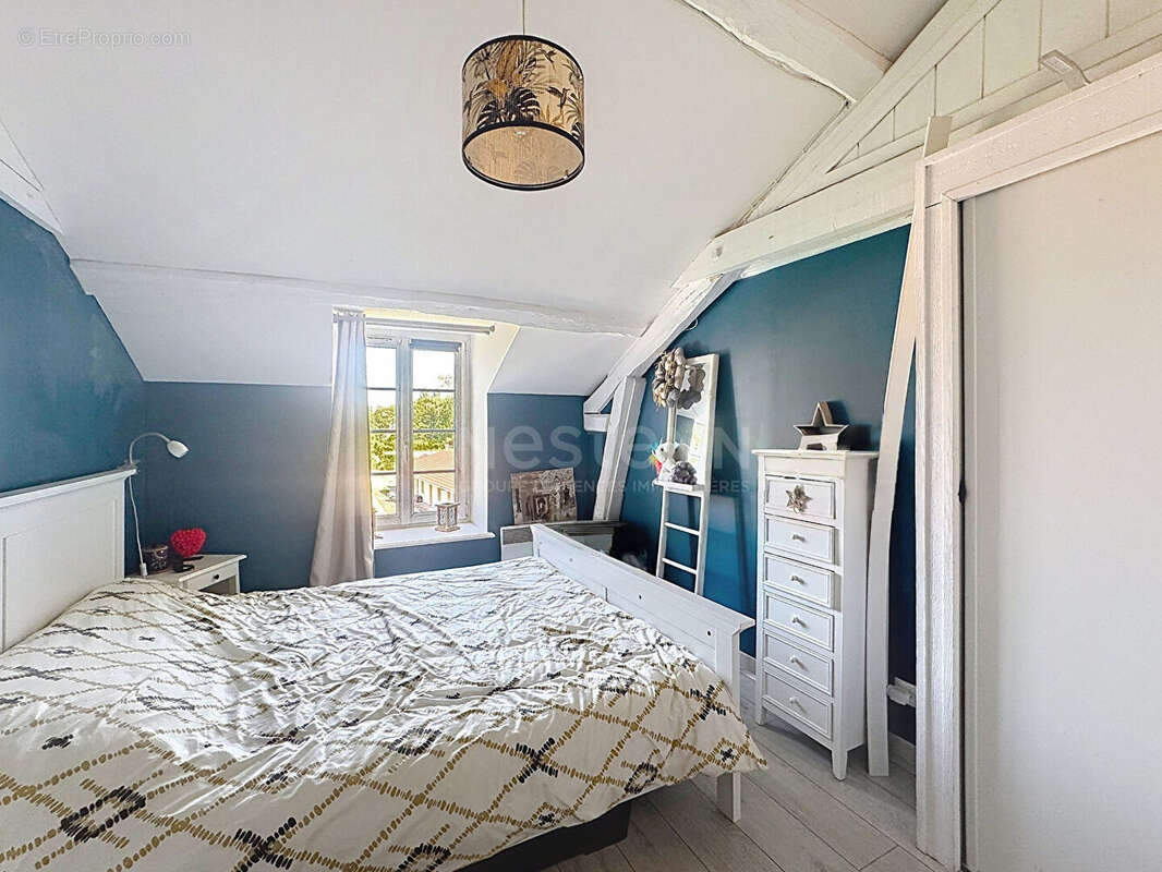 Appartement à LAMORLAYE