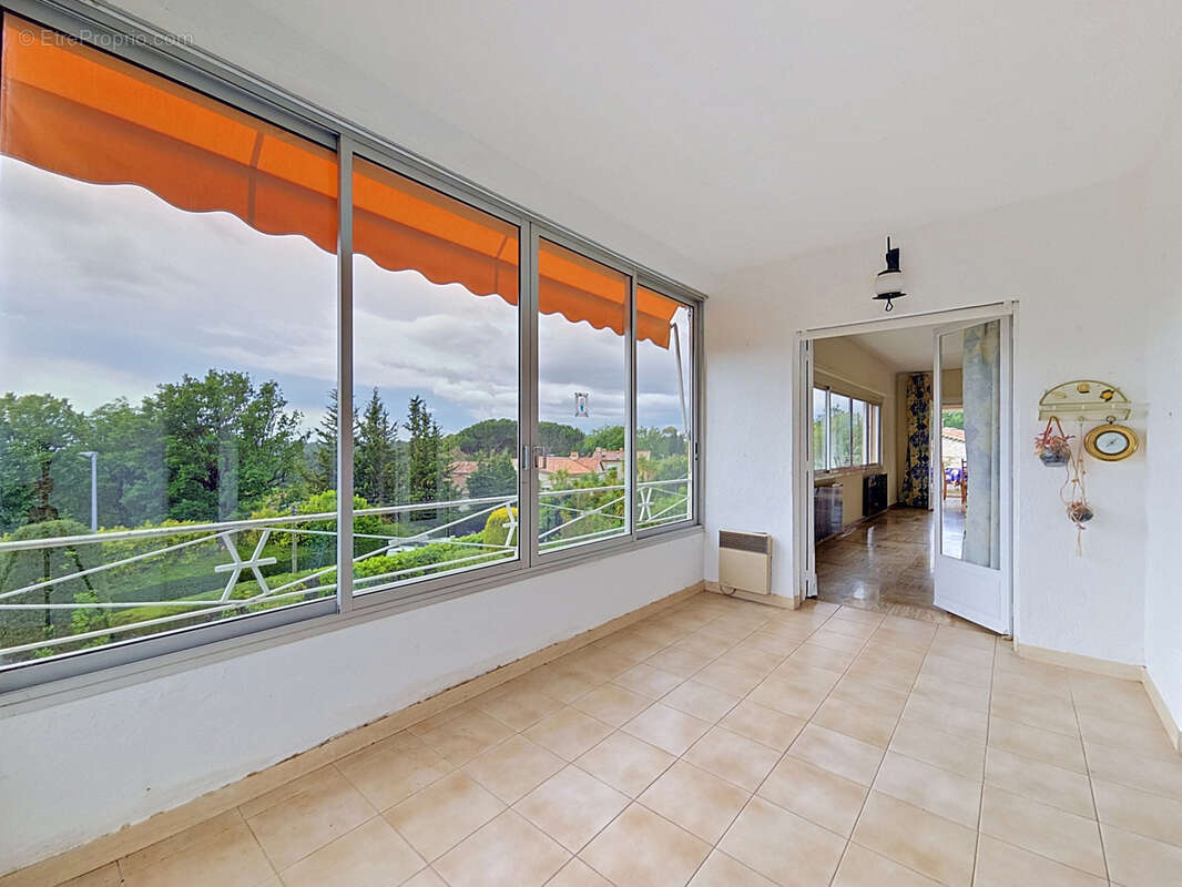 Appartement à VENCE