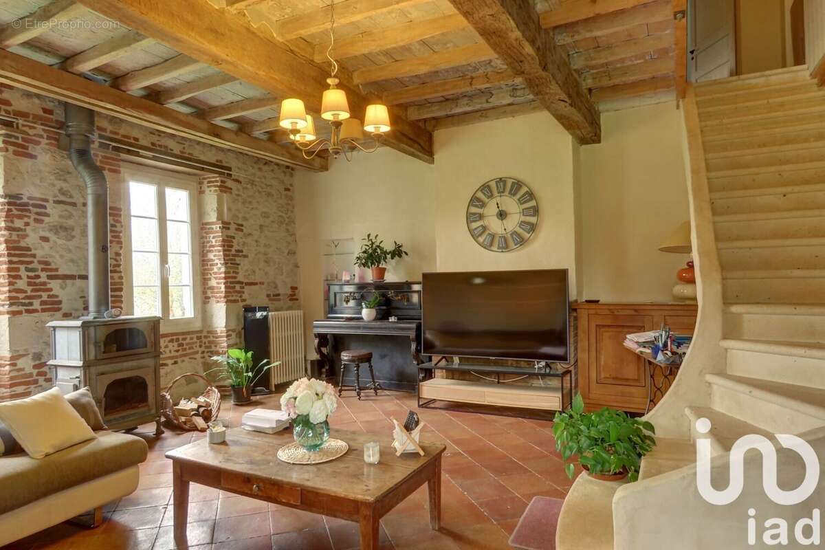 Photo 2 - Maison à LARRAZET