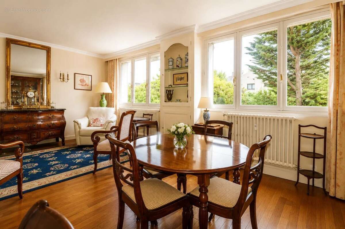 Appartement à VERSAILLES