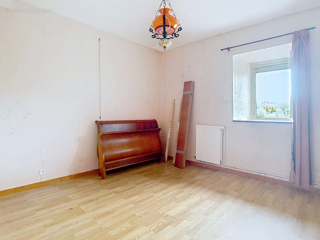 Maison à SAINT-GEORGES-MONTCOCQ