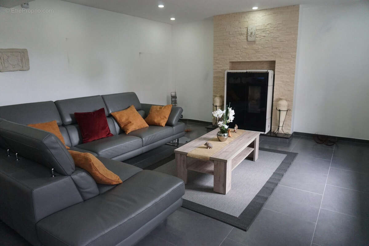Maison 147 m² à Conde-Sur-L'escaut  - photo 3