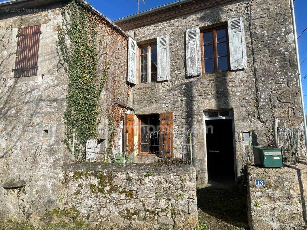 Charmante maison 70 m2 à rénover  avec grange et jardin - photo 17