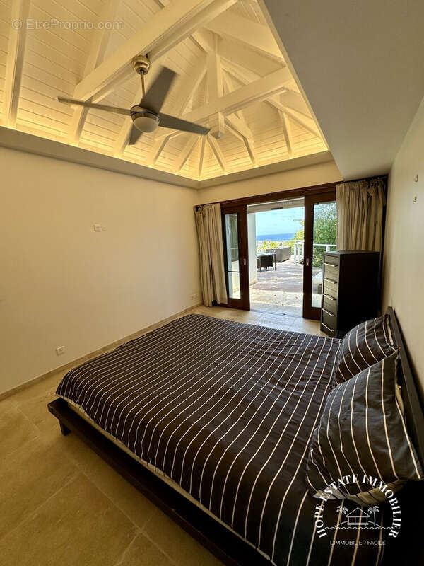 Maison à CAPESTERRE-BELLE-EAU