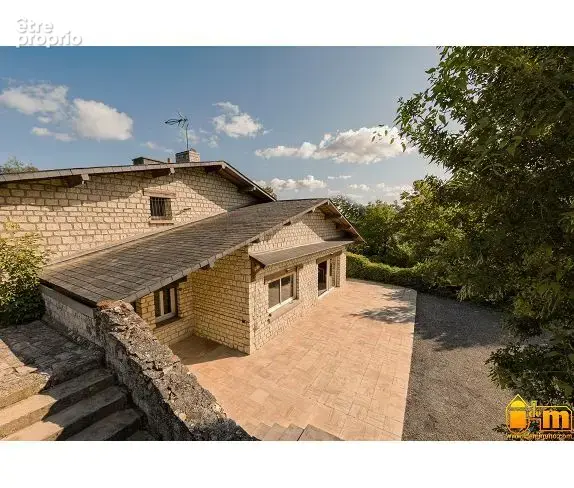 Maison 9 pièces 215 m² à vendre à Mereville (91660) - photo 2