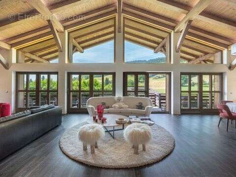 Maison 600 m² à Megeve  - photo 2