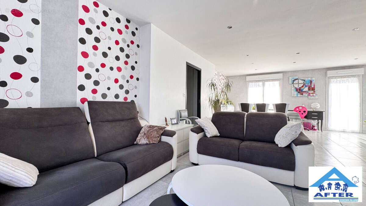 Maison à EINVILLE-AU-JARD