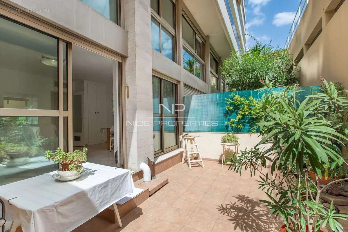 Appartement à NICE