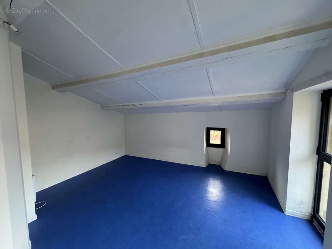 Appartement à MONTPEYROUX