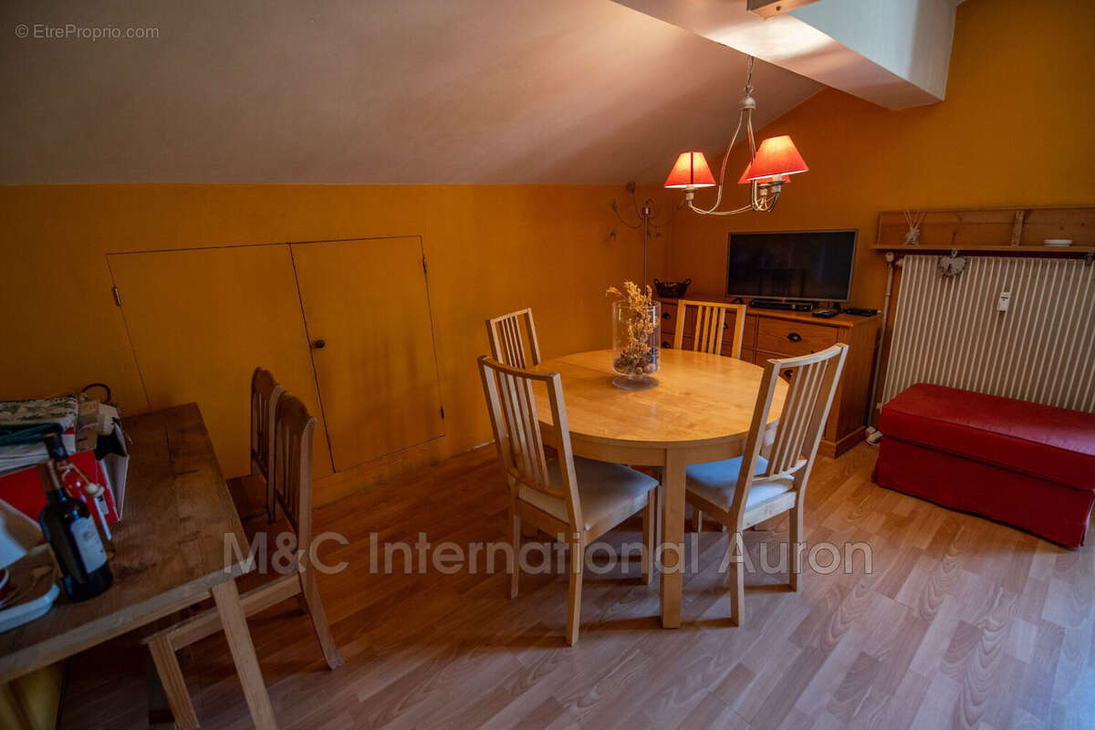 Appartement à SAINT-ETIENNE-DE-TINEE