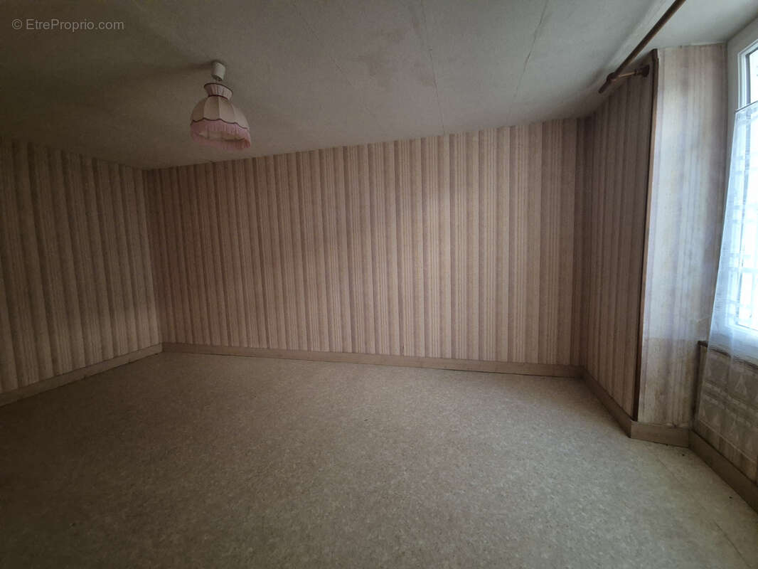 Maison à SAINT-PIERRE-DES-BOIS