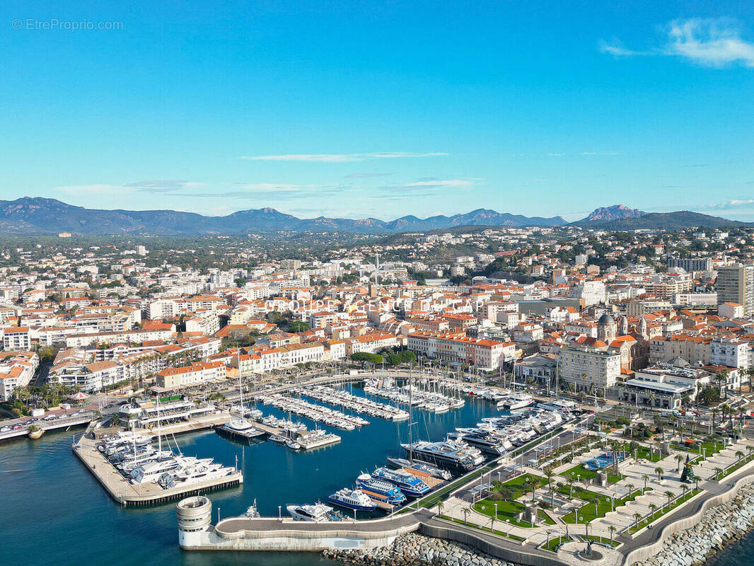 Appartement à SAINT-RAPHAEL