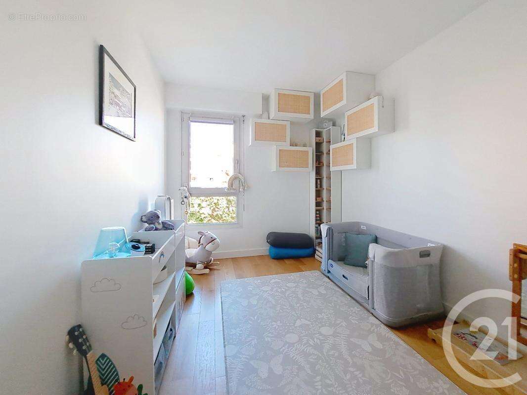 Appartement 76 m² à Creteil  - photo 10