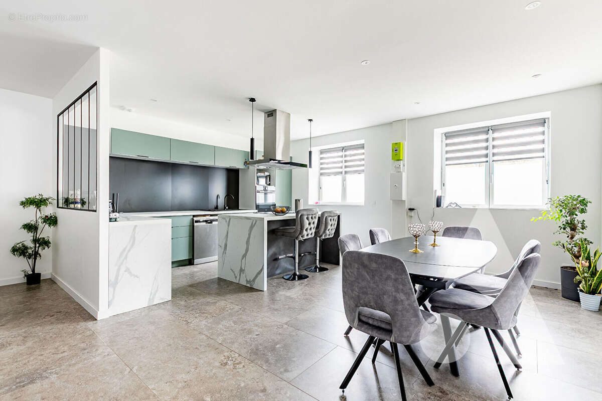 Maison à PONT-SAINTE-MAXENCE