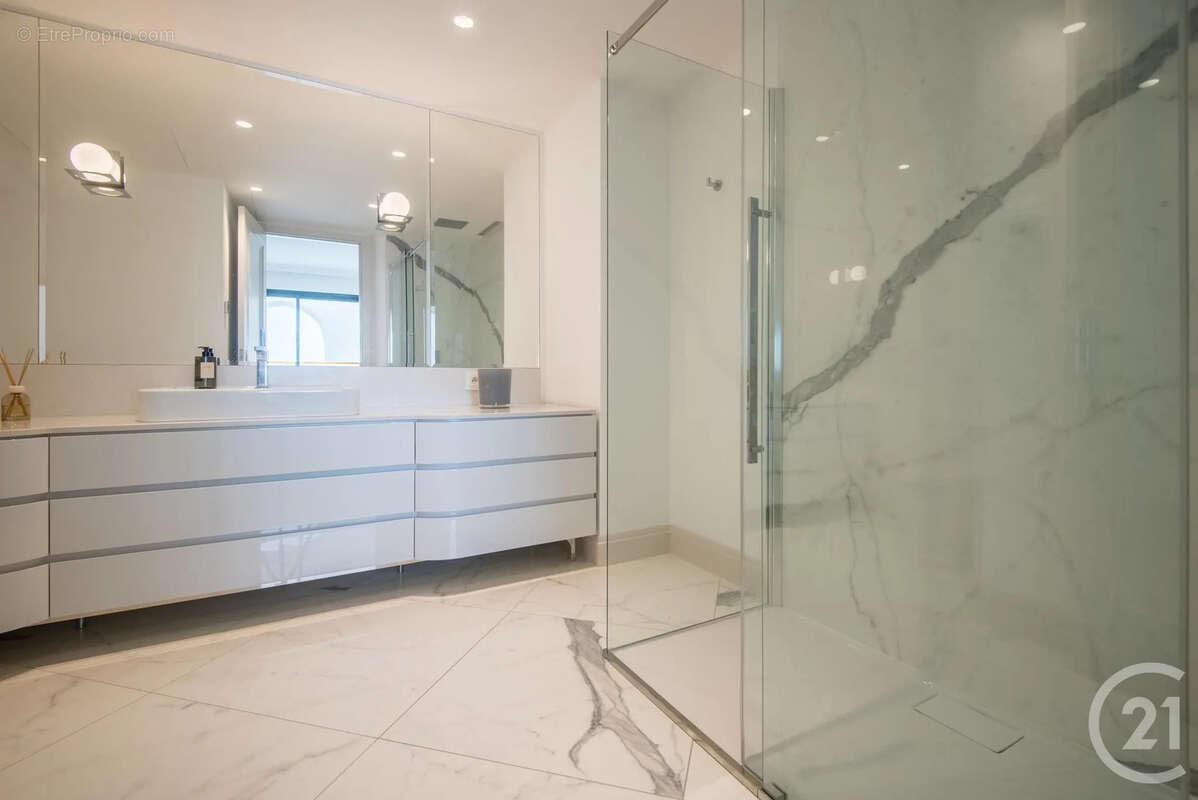 Appartement 128 m² à Nice  - photo 16