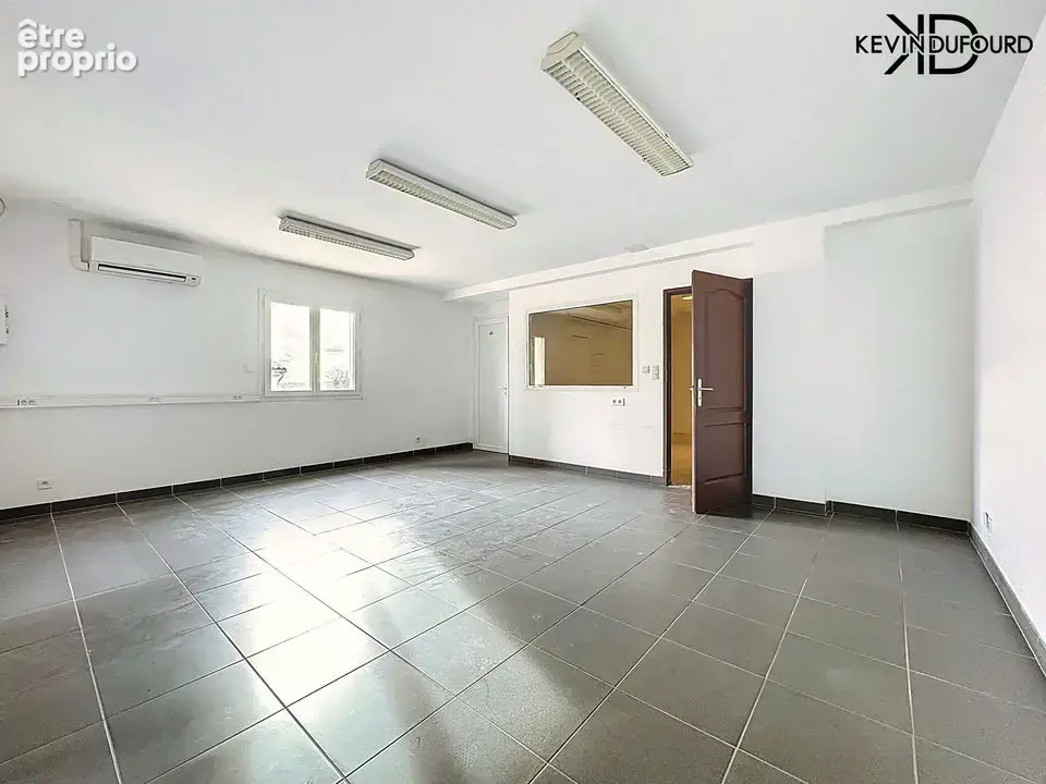 Ensemble immobilier de 550m² sur un terrain de 3650m² à - photo 12