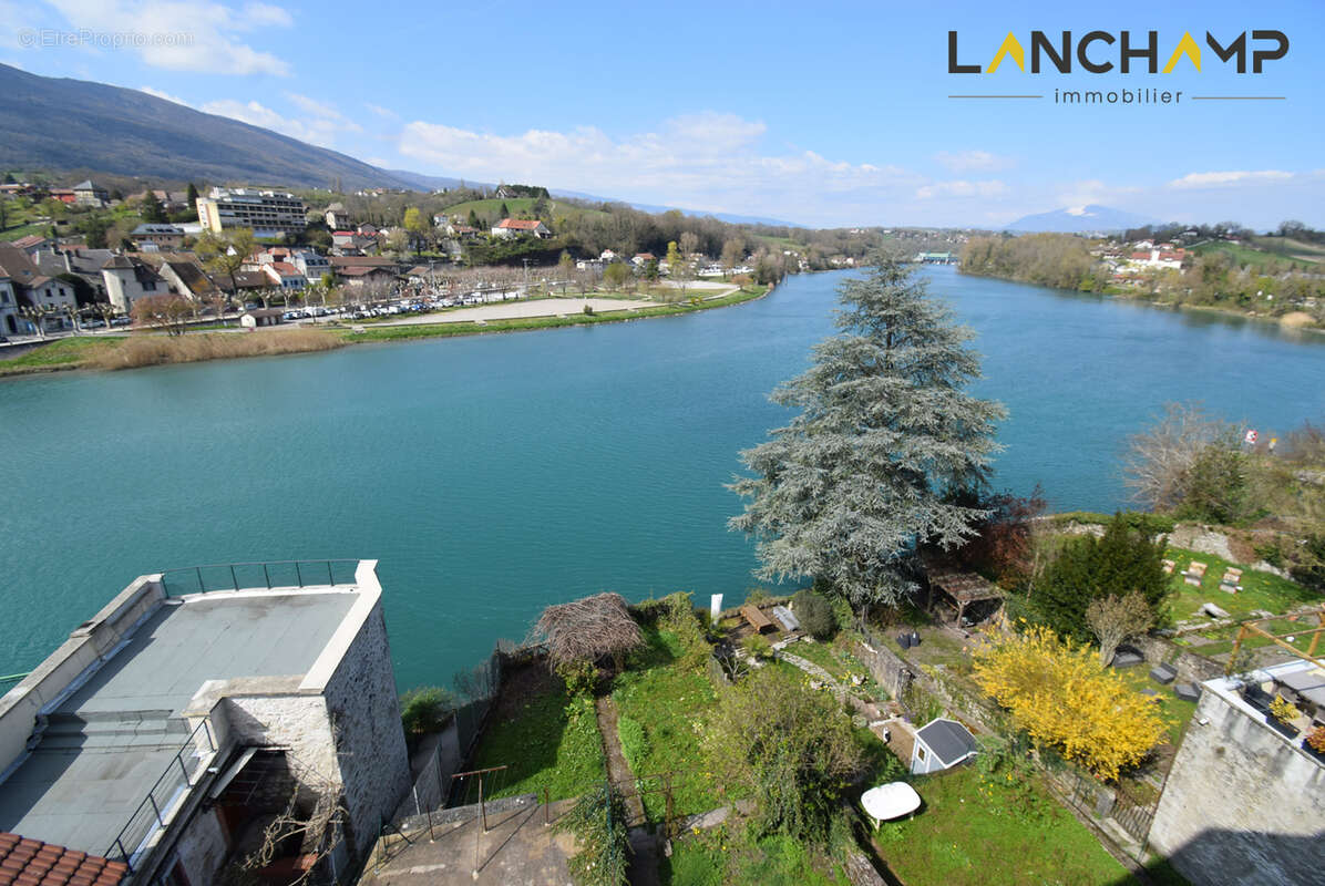 Appartement à SEYSSEL