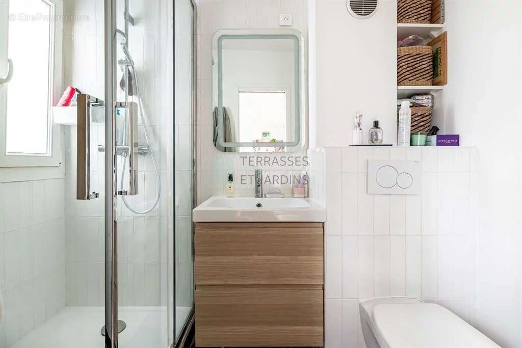 Appartement à PARIS-19E