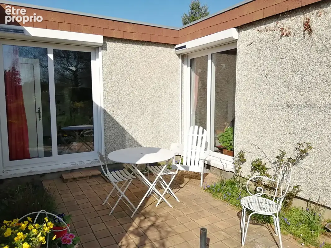 TORCY (Saône et Loire) - Maison  plain pied de 106 m² hab. Entretien suivi. - photo 3