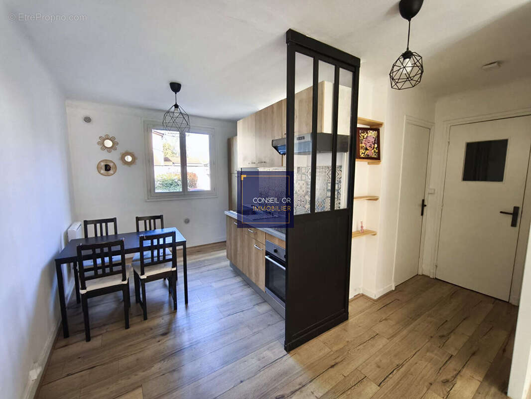 Appartement à OULLINS