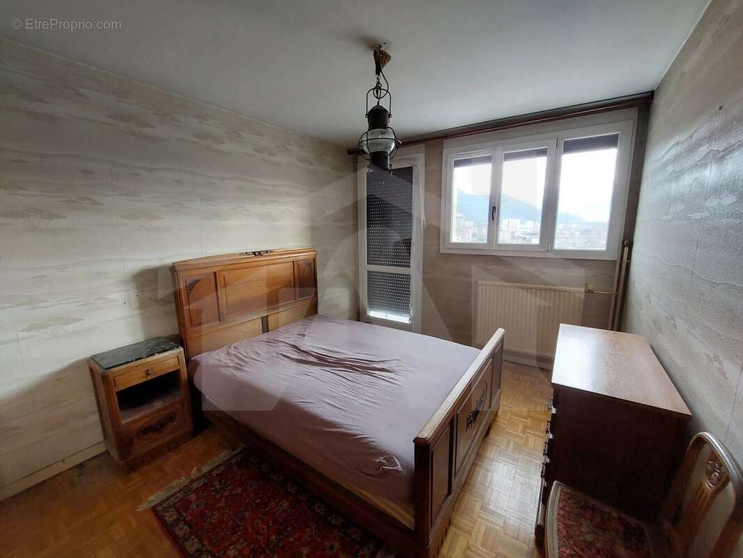 Appartement à FONTAINE