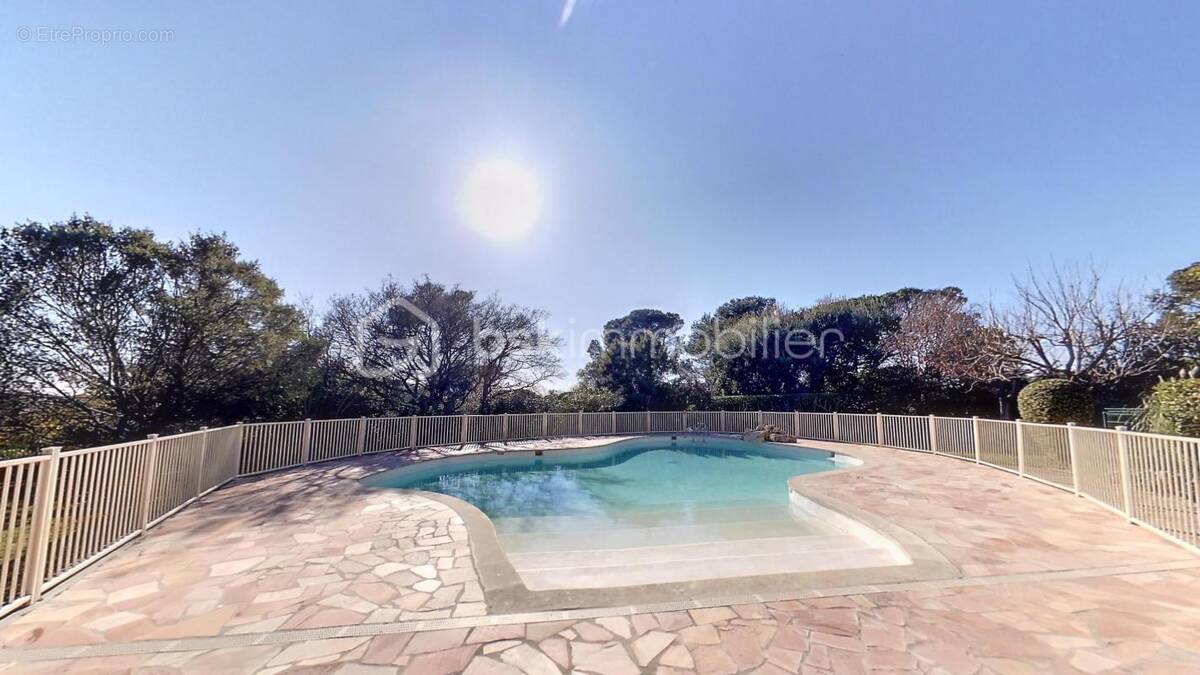 Appartement à SAINT-RAPHAEL