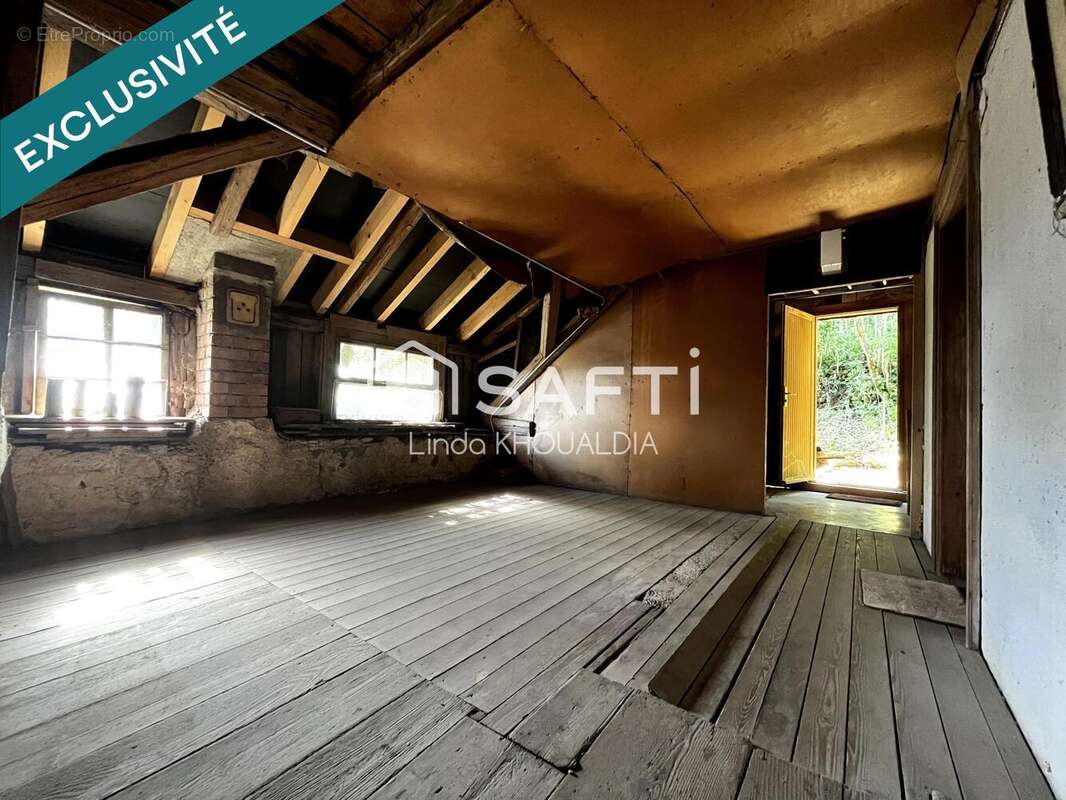 Maison 113 m² à Belmont  - photo 6