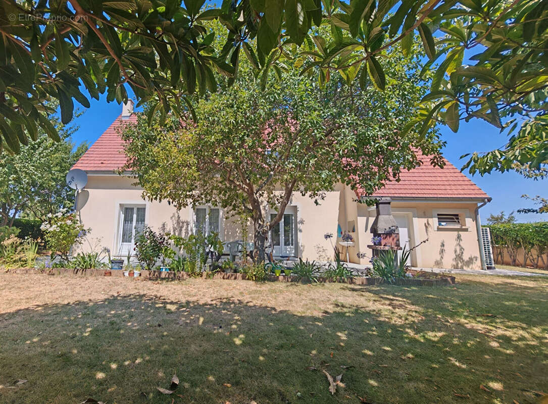 Mainson Individuelle 146 m², 5 ch. Terrain 813 m² - photo 3