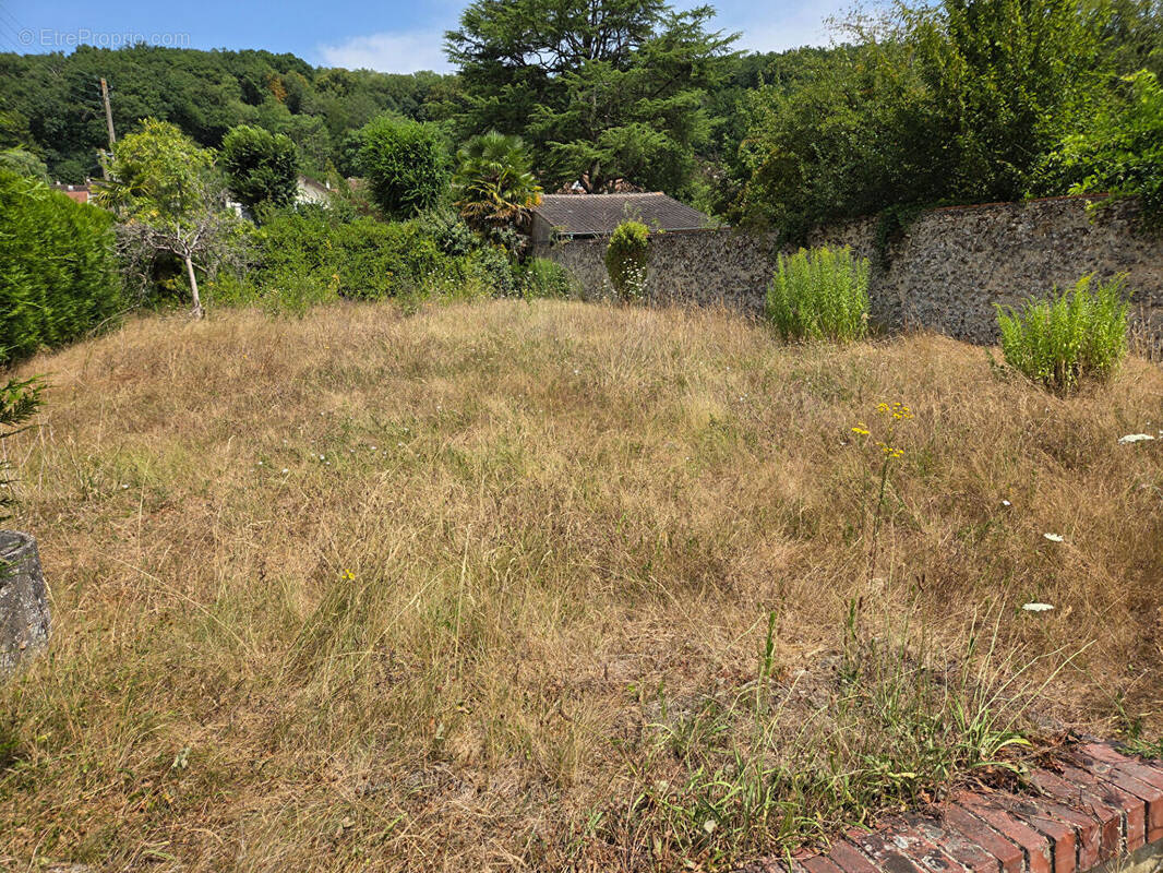 Terrain à SAINT-REMY-LES-CHEVREUSE