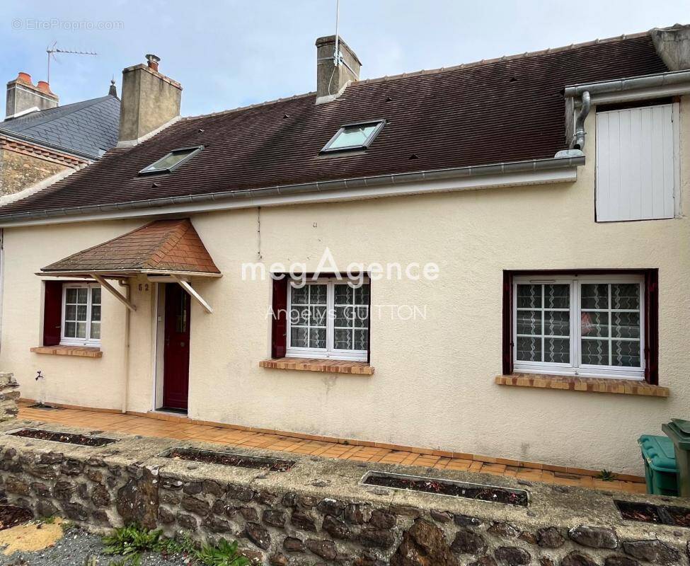 Maison à BEAUMONT-SUR-SARTHE