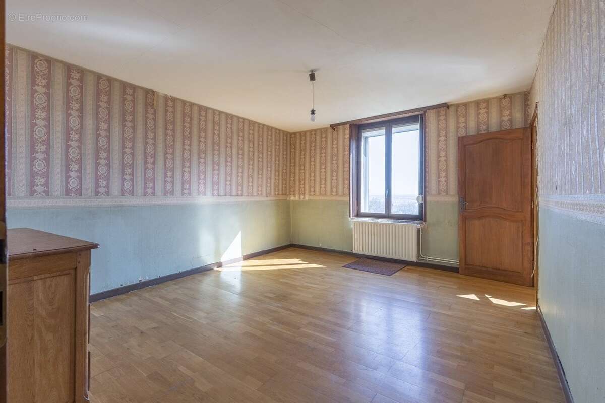 Maison à DOMMARTEMONT