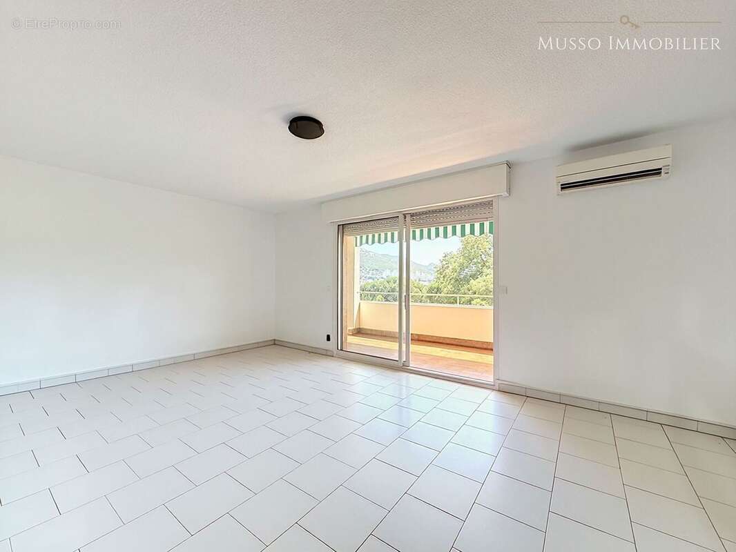 Appartement à MARSEILLE-11E