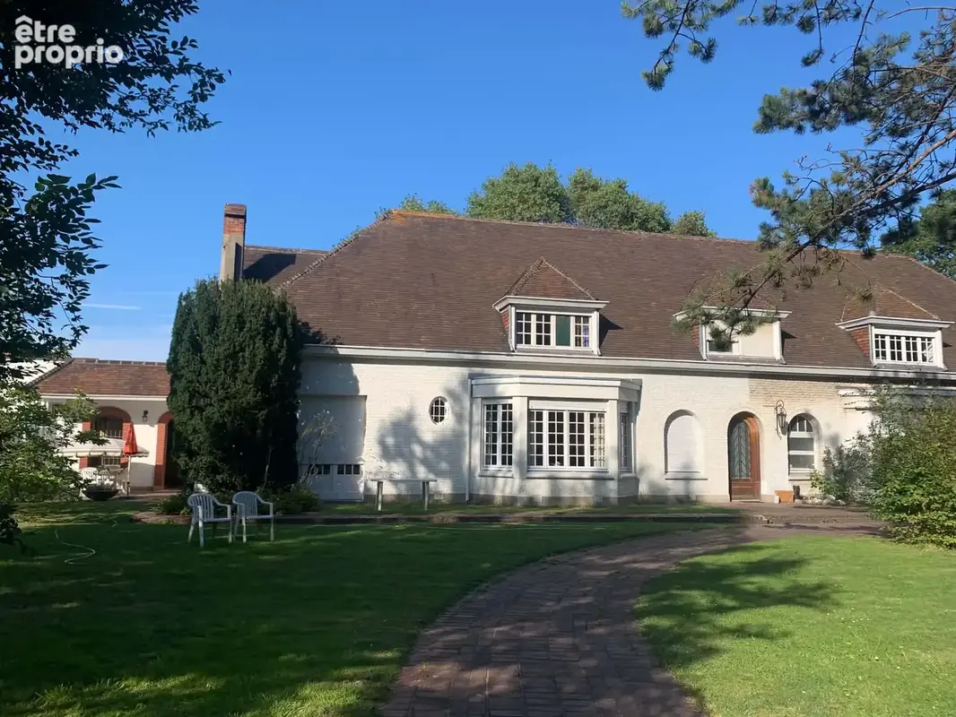 Propriété - 250 m2 habitable et dépendances - photo 1
