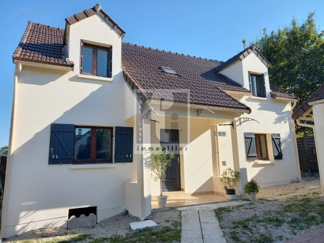 Maison à MORET-SUR-LOING