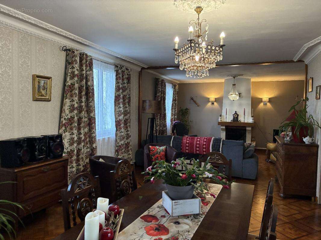Maison à MONTREDON